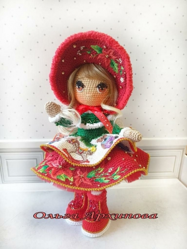 Olga Arkhipova Christmas doll