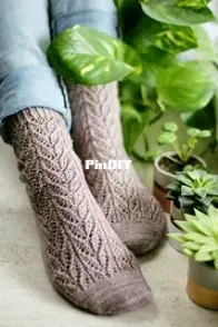 Botanica socks by Paula Wiśniewska - English