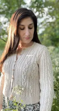 A Pastoral Sweater by Sarah Solomon – Into the Wool