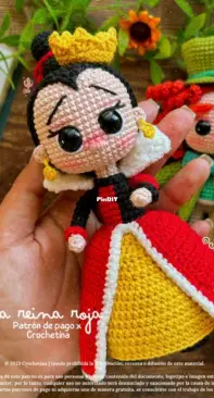 Crochetina - Paulina Cáceres -  Red Queen - La Reina Roja - Spanish
