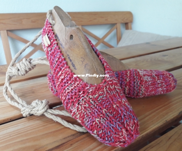 2020 05 14 Grandma&#039;s Knitted Slippers (2).jpg