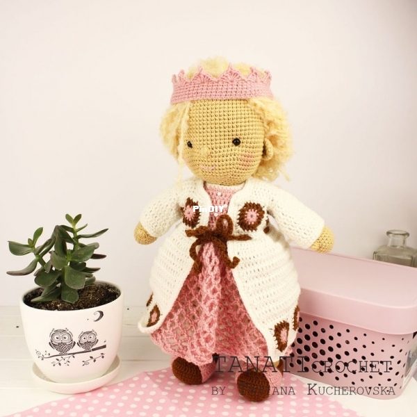Tanati crochet - Tatiana Kucherovska - Waldorf Doll Princess Clothes.jpg