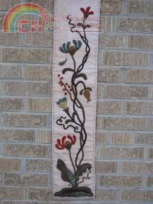 MB May Flowers Runner pic1.JPG