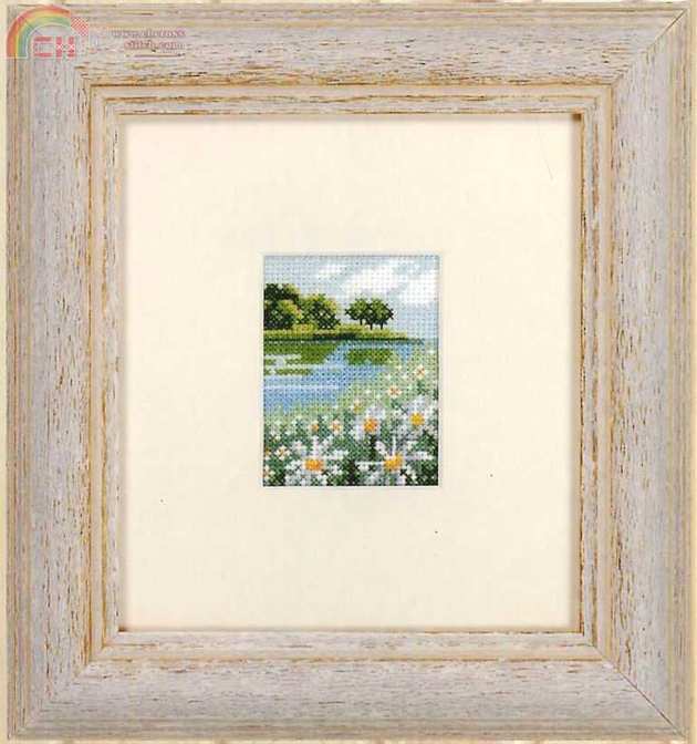 Permin 13-2351 Daisy field.jpg