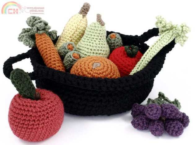 WR1070 Crocheted Fruits & Vegetables Basket.jpg