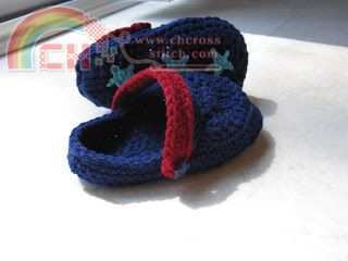 toddler crocs.JPG