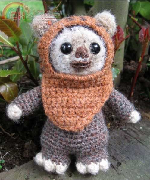 WICKET THE EWOK AMIGURUMI.JPG