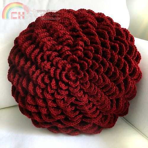 roundflowerpillow2_medium.jpg