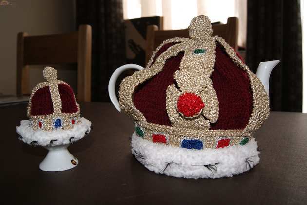 Debi Birkin - royalgarden teaparty and eggcosy