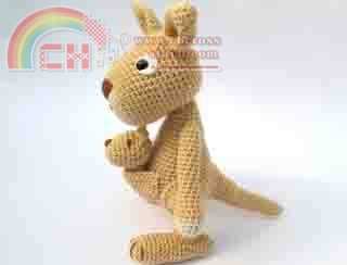 dione design - kangaroo with baby.jpg