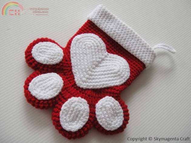 dog paw stocking