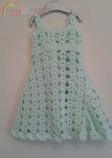Toddler_dress_green_2_medium2.jpg