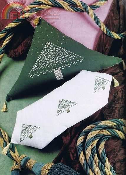 Christmas Tree Scatter Pillows