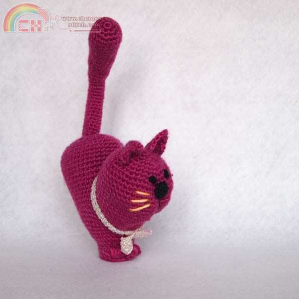 Cat 11 (Heart)-04.jpg