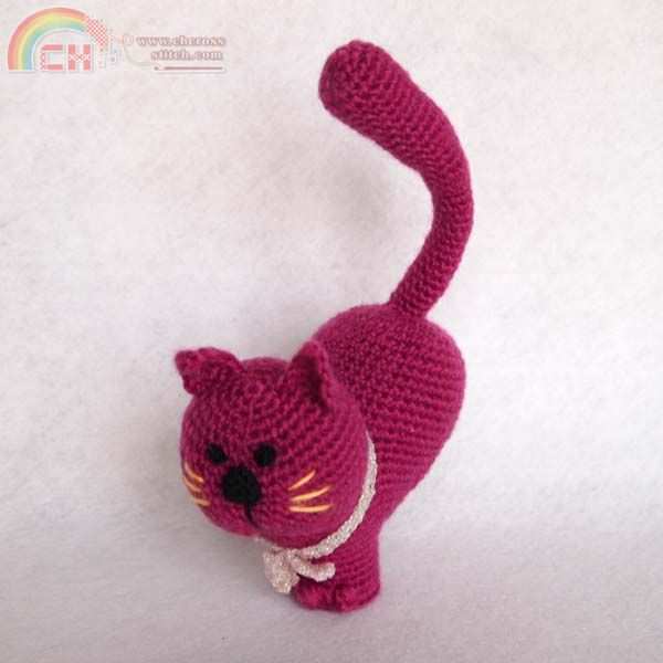 Cat 11 (Heart)-01.jpg