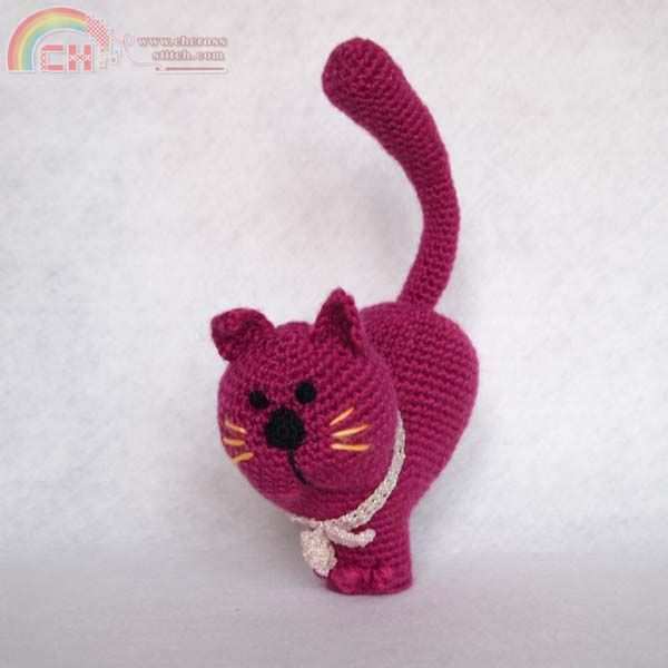 Cat 11 (Heart)-03.jpg