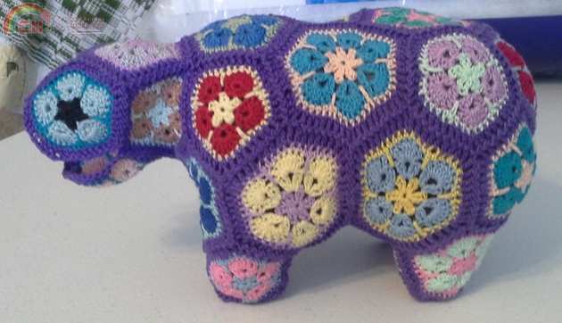 hippo03_03.jpg