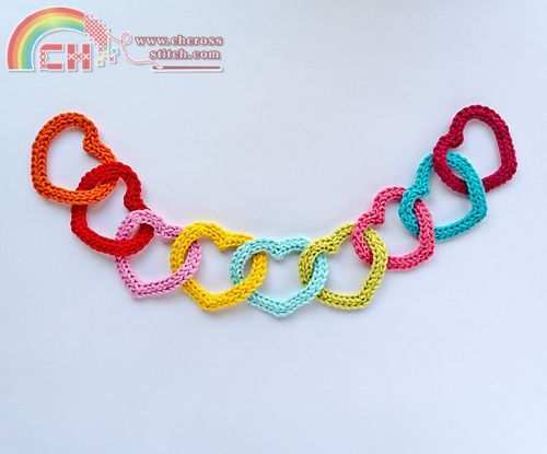 garland_hearts_01_medium.jpg