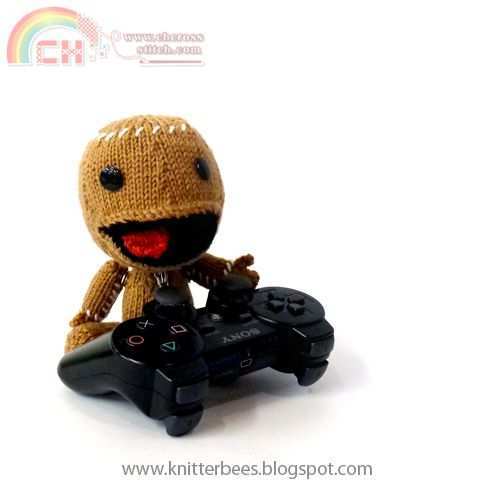 Knitterbees Little Big Planet Sackboy2.jpg