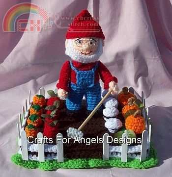 Mike The Farmer Gnome.jpg