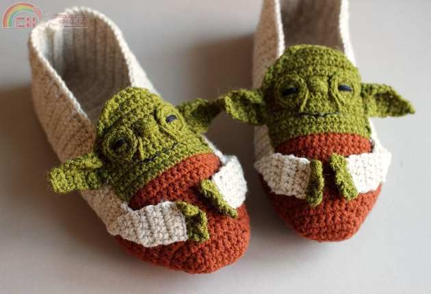 full_7421_77661_StarWarsYodaCrochetSlippers_2-1.jpg