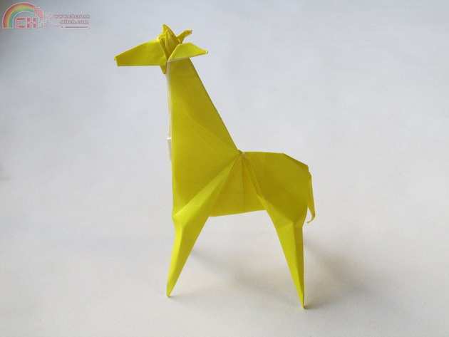 giraffe_lionel_albertino_by_origamiphoenix-d5xadqo.jpg