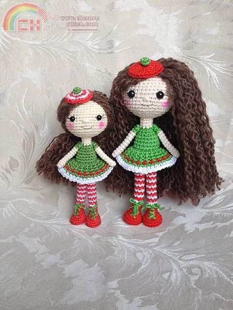 Holly_a_Christmas_Dolly_by_Uljana_Semikrasa.jpg