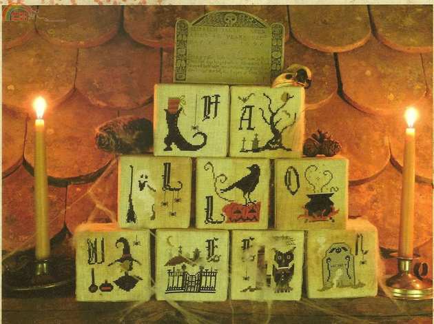 Halloween Cubes (2).jpg