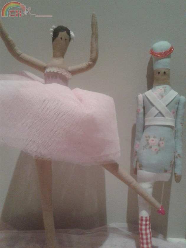 Bailarina con soldadito 