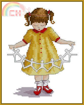 AOY_FW28_Dolly_Chain.jpg