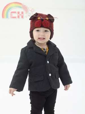 Dog hat by Lion Brand