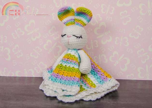 olivia_the_bunny_blanket_crochet_pattern1.jpg