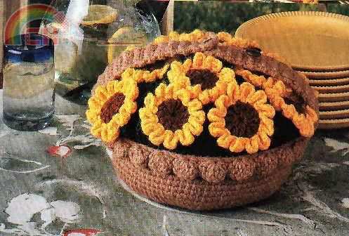 Sunflower Casserole Carrier by Sandy Rideout