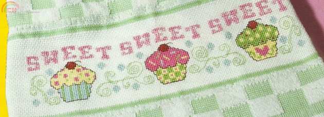 Sweet Cupcake Towel.jpg Sweet Cupcake Towel.jpg