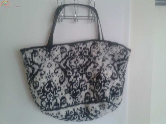 The Medallion Travel Bag by Nora J. Bellows (Noni)