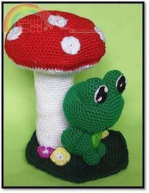 Frog in his mushroom ..jpg