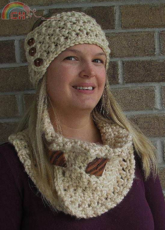 knotted threads cowl