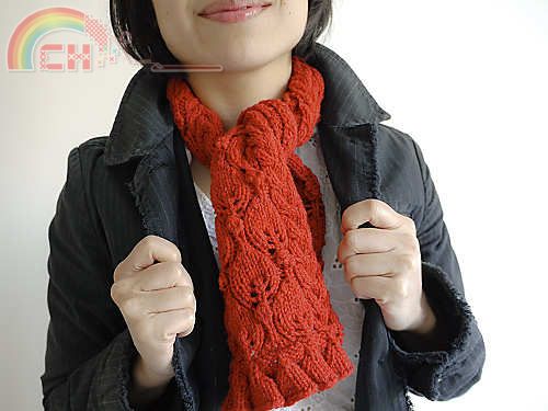 free_knitting_pattern_frilled_city_scarf_2_medium.jpg