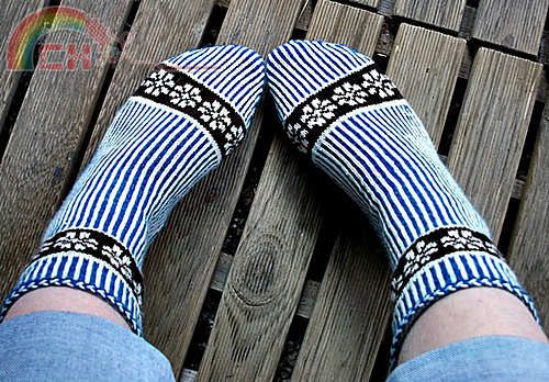 5-2011_strandkorb_socken_2_medium.JPG