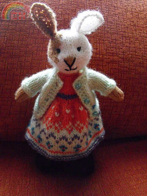 Knitted Animals (4).JPG