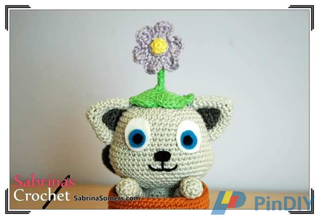 playful-cat-amigurumi-3.jpg