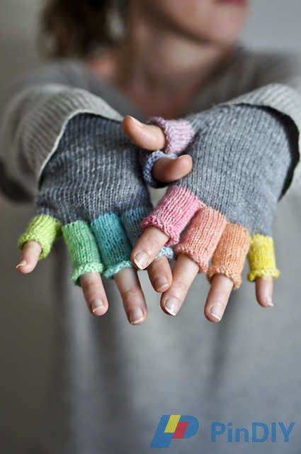 Rainbowmitts-010_medium2.jpg