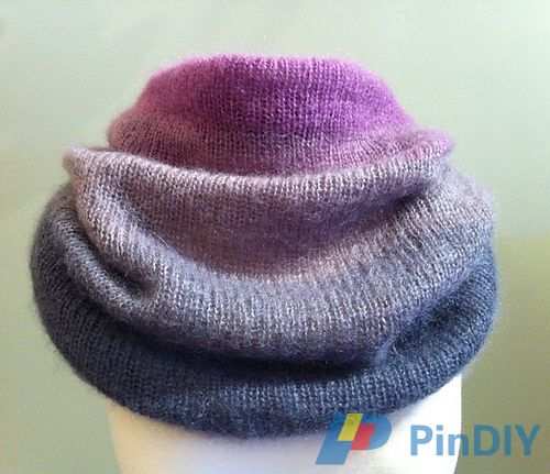 ombre_cowl_medium.jpg
