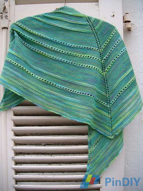 green_shawl_020_medium2.jpg