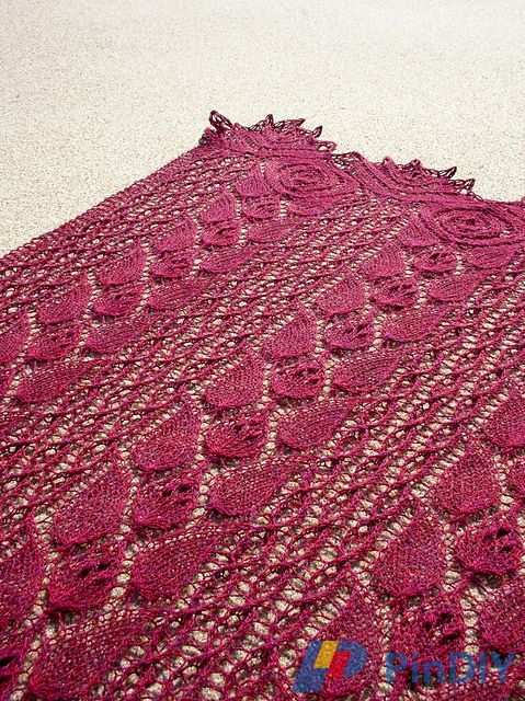Rhodion_-_21_-_spread_on_sand__quarter_view__medium2.JPG