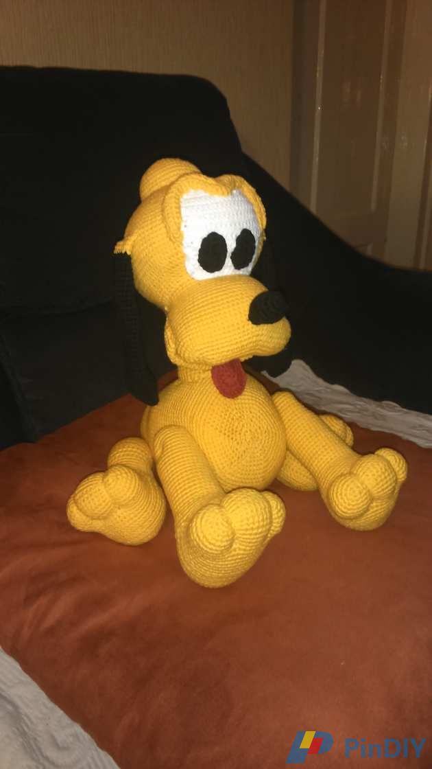 Pluto Giant 2