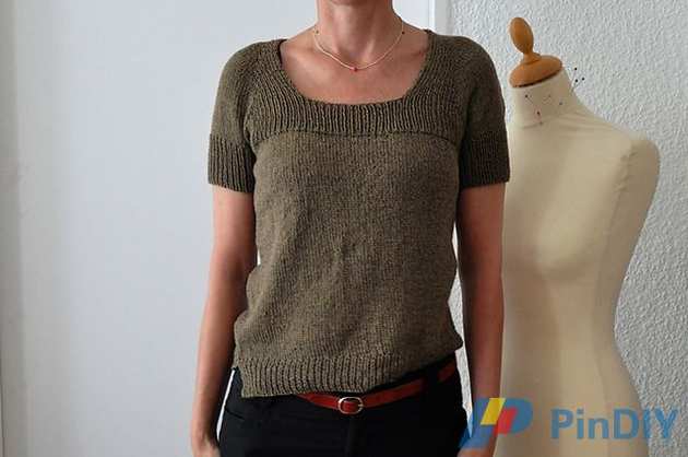 Eek Pullover.jpg