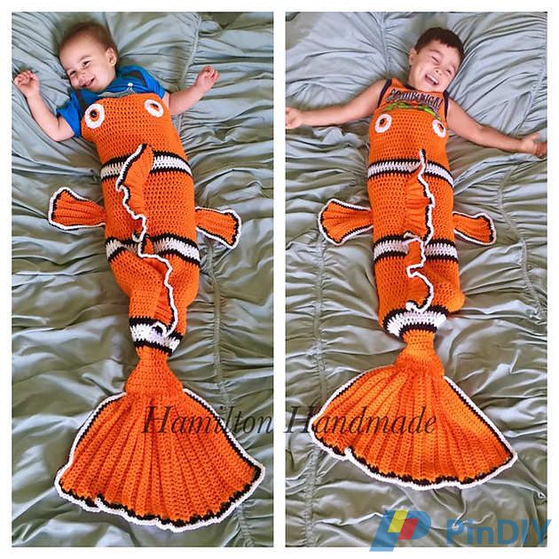 Clownfish Blanket All Sizes.jpg