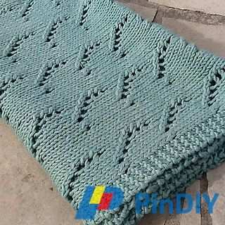 12965784_962621797190003_723464720_n_medium2_simple_lace_baby_blanket_small2.jpg