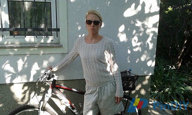 Oversized-knitted-lace-pullover-1-Craftrebella_medium2.jpg
